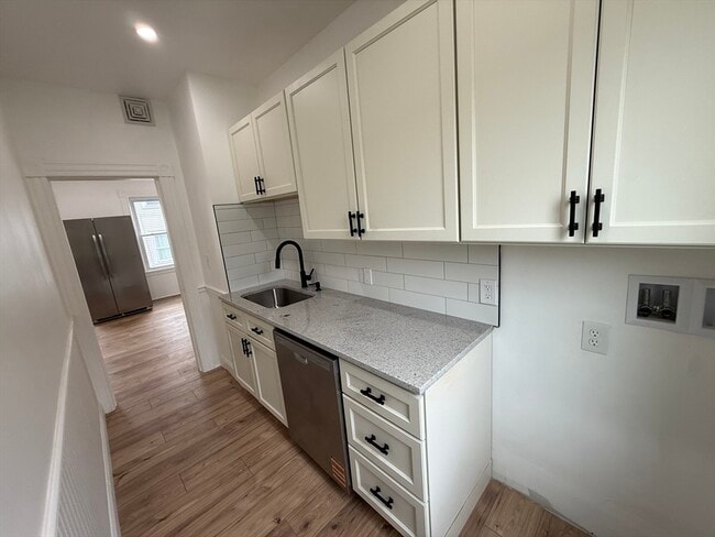 Photo - 19 Reeves St Unit 3