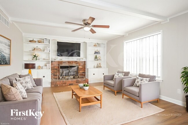 Photo - 2077 Oakvalley Rd