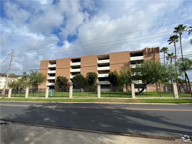 Building Photo - 600 Wichita Ave Unit 403 Rental