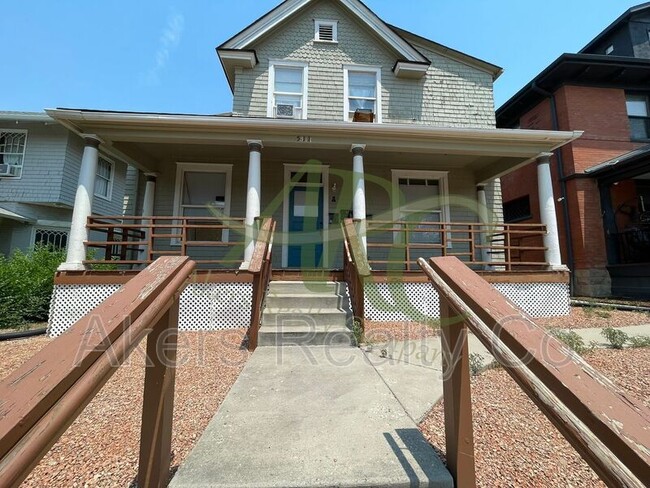 Building Photo - 511 W 12th St