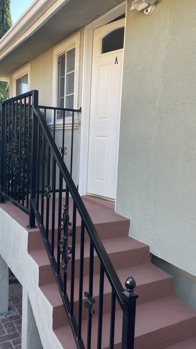 Photo - 5138 W 141st St