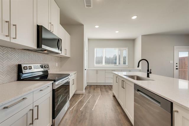 Photo - 4254 Clovis St