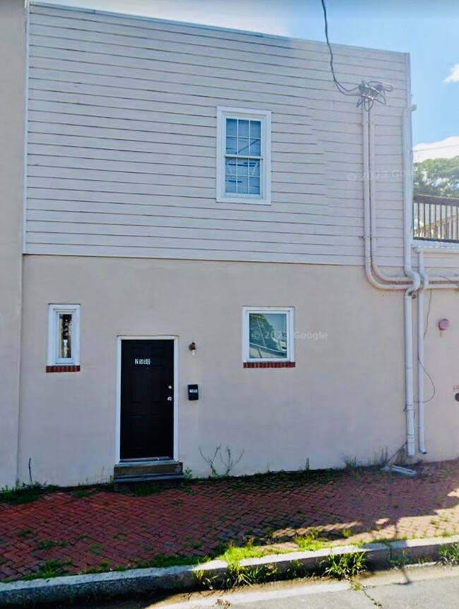 Building Photo - 2500 P St Unit 2500 P Street Rental
