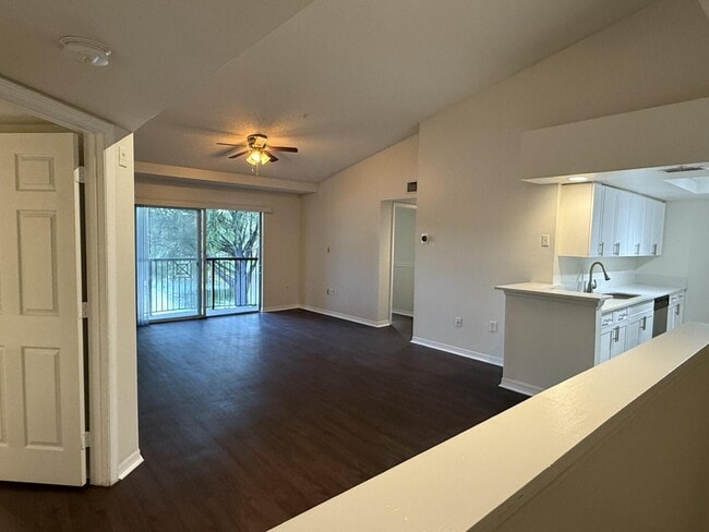 Photo - 4179 N Haverhill Rd Unit 603