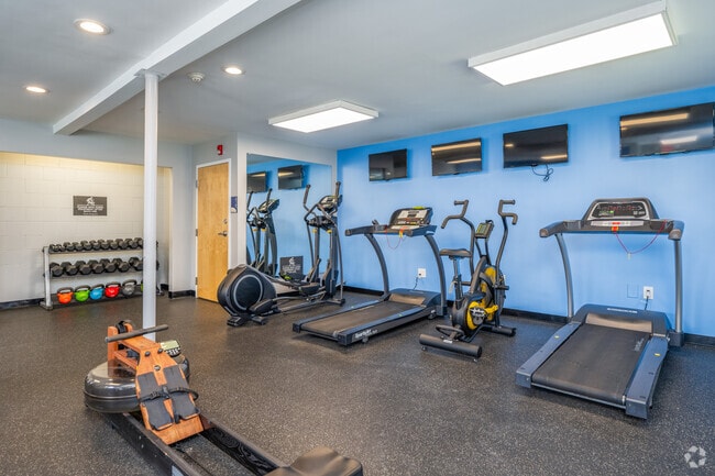 Commercial Fitness Center - The Summit Plymouth