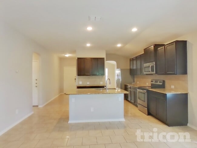 Photo - 2023 Emerald Edge