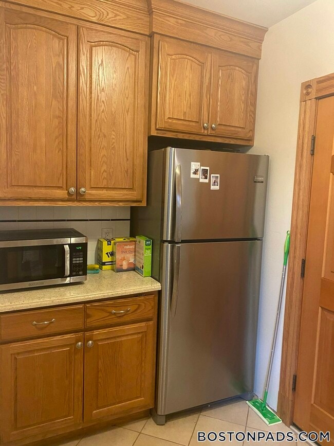 Photo - 16 S Russell St Unit 2