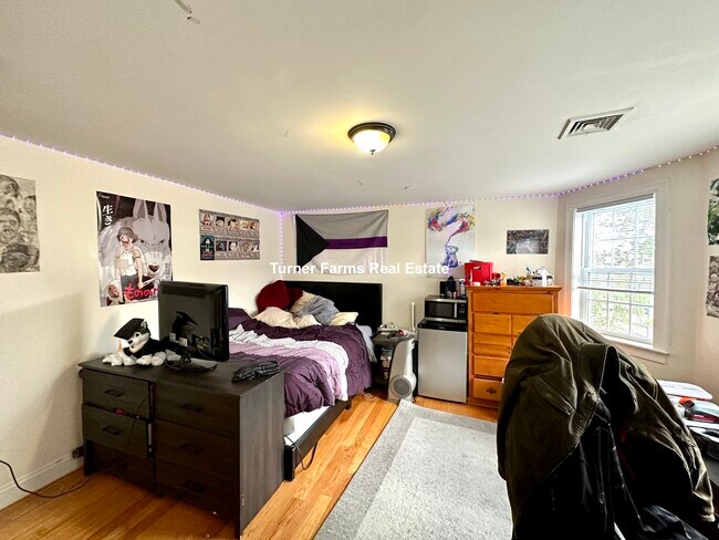 Photo - 107 Fisher Ave Unit 1