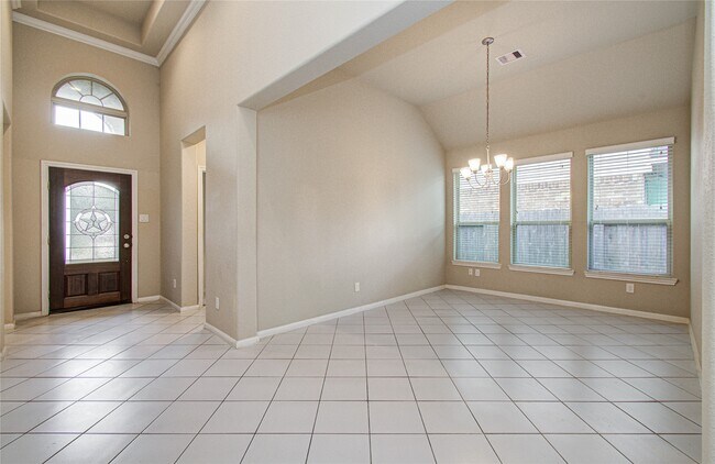 Photo - 15702 Whisper Woods Dr