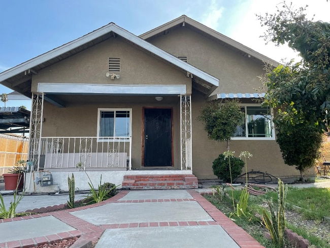 Building Photo - 3831 Drysdale Ave