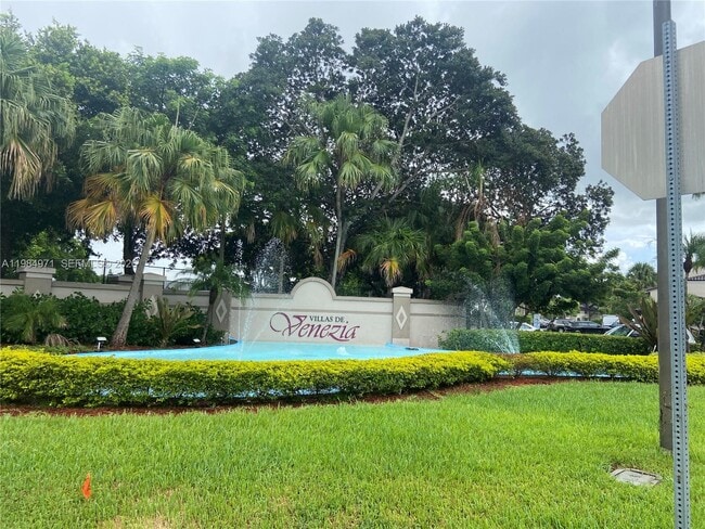 Photo - 9849 Nob Hill Ln Unit 9849