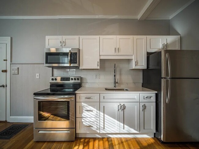Photo - 510 E Broadway Apartment Unit 1F