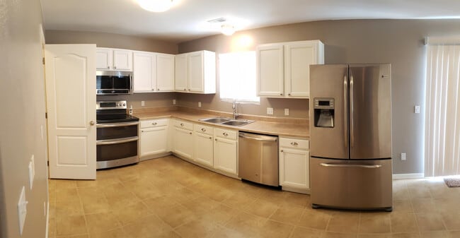 Photo - 262 Wellington Dr