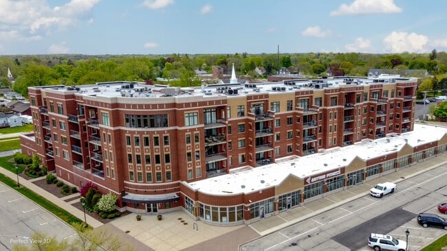 Building Photo - 225 Main St Unit 408