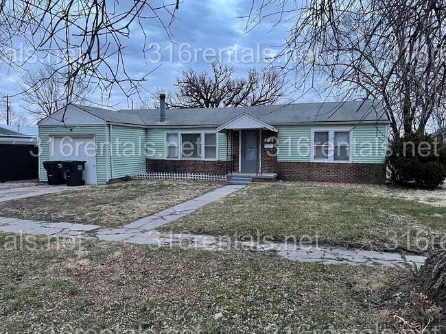 Building Photo - $775 - 2 bed 1 bath - Single Family Home