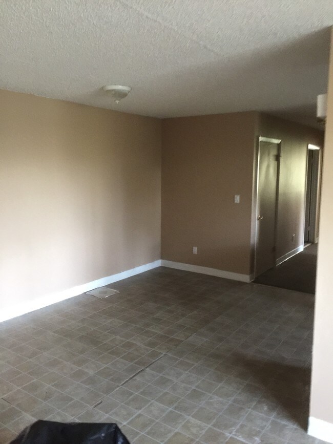 Photo - Double Eagle Apartments