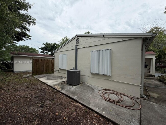 Photo - 596 NW 109th St
