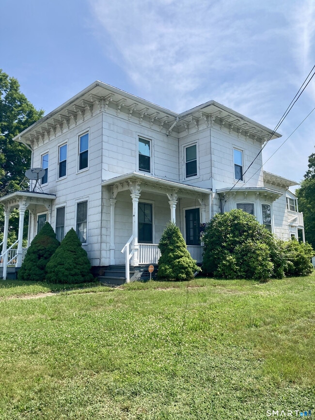 Building Photo - 10 Wall St