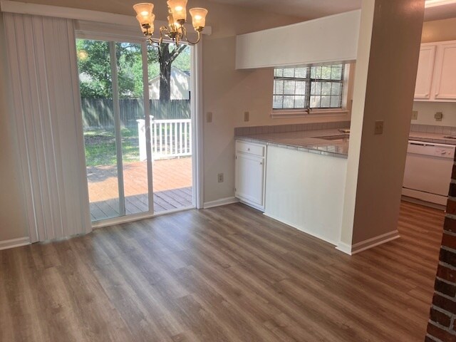 Photo - 301 Commons Way