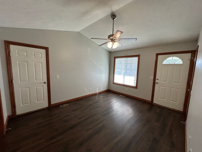 Building Photo - 7354 Mercy Ln