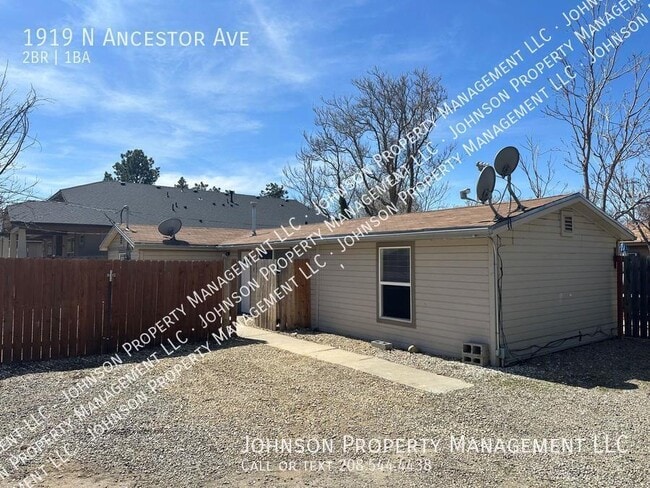Photo - 1919 N Ancestor Ave