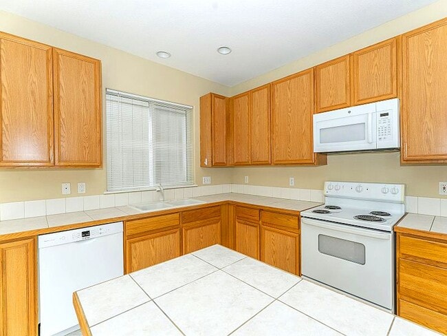 Photo - 176 SE 43rd Ave