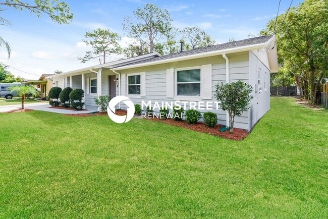 Photo - 3 Bedroom Pet-Friendly Home in Longwood, FL with Main Street Renewal