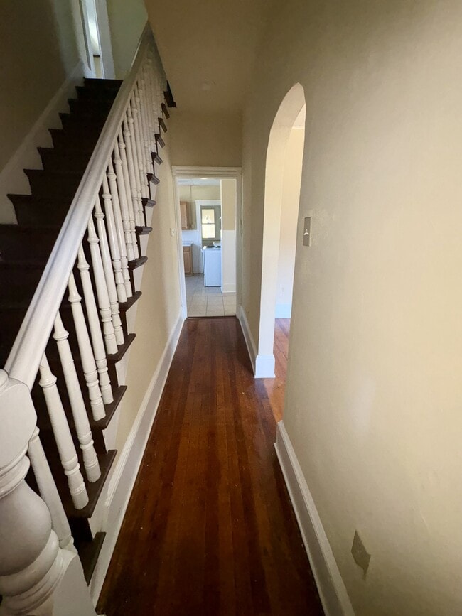 Photo - 833 Fig St