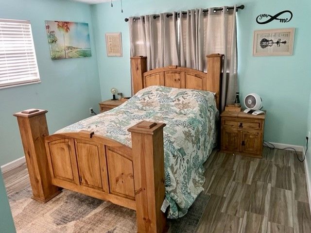 Photo - 208 Poinsettia Dr