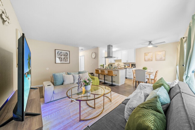 Building Photo - 9504 Carroll Canyon Rd Unit ID1283111P Rental