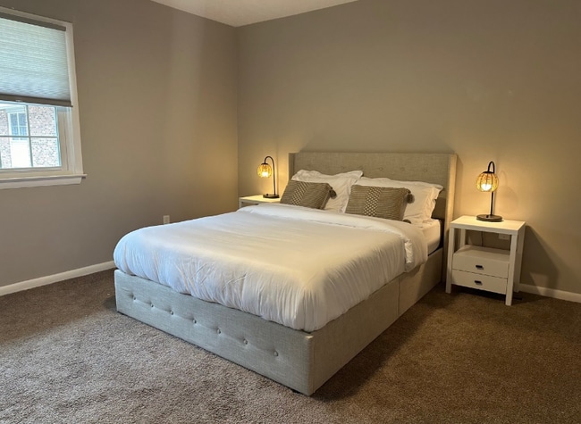 Photo - 365 W Illinois Ave