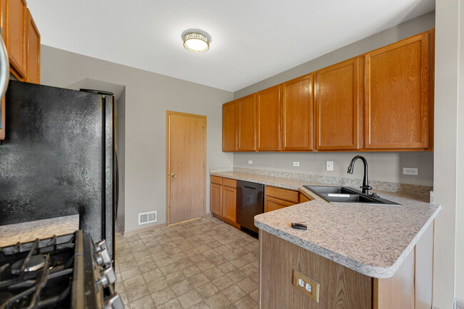 Photo - 4905 Courtland Cir Townhome