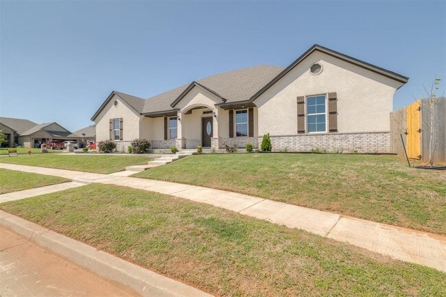 Building Photo - 2313 E Kellan Ct Terrace