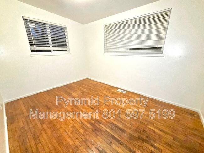 Photo - 724 30th St Condo