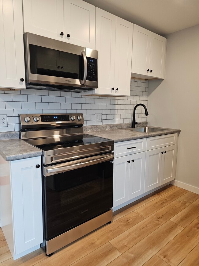 Photo - 102 Logwood St Unidad A