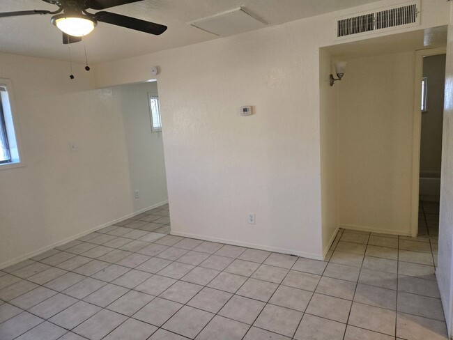 Photo - Cozy 2 Bed, 1 Bath in a duplex in Phoenix