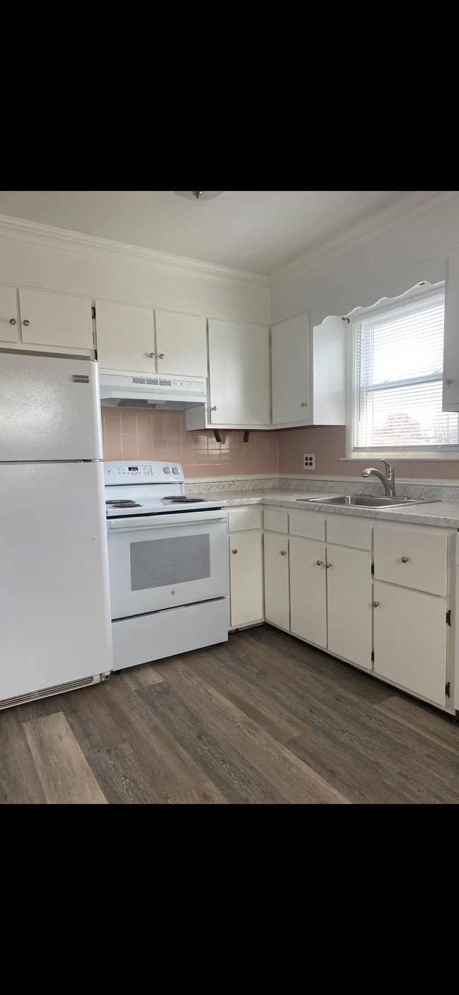 Photo - 207 Gertrude Ter