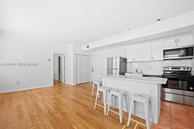 Photo - 1027 Pennsylvania Ave Unit 306
