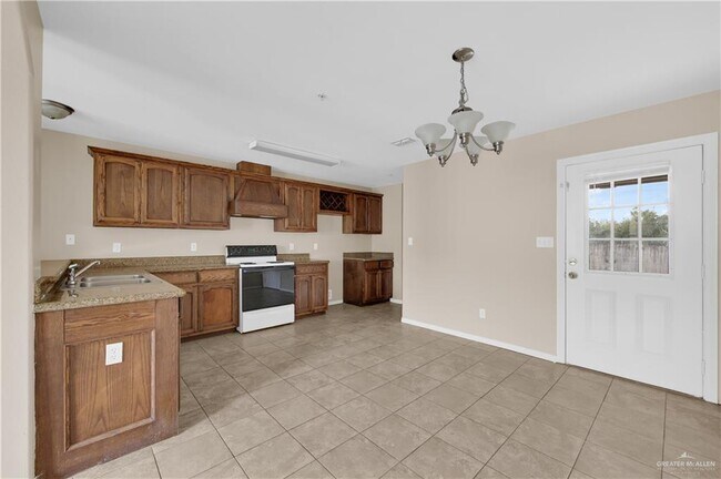 Photo - 15 West Dr Unidad 2