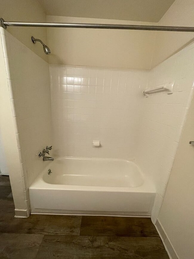 Photo - Willow Creek Apartments