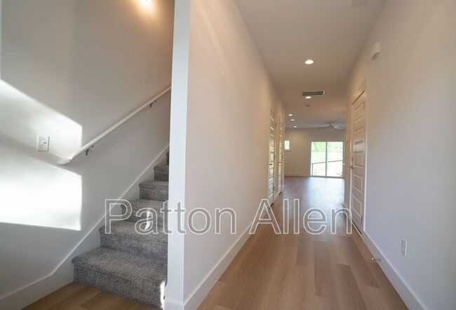 Photo - 15 Bolton St