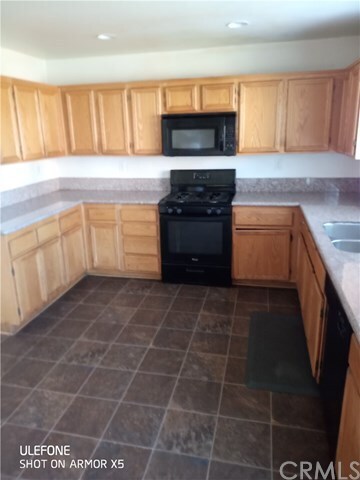 Photo - 1284 Iris Trail