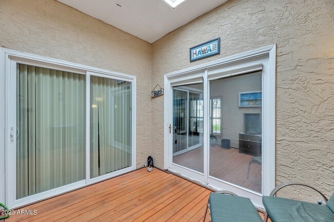 Photo - Welcome to your new home in Lake Biltmore Estates! ONLY 2199.00/$500 Of 2nd Month Rent