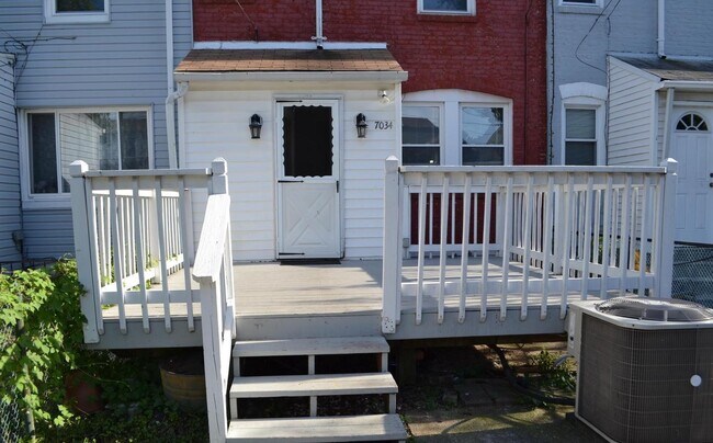 Photo - 7034 Dunbar Rd