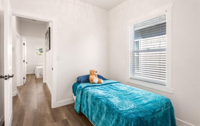 Photo - 1226 50th Ave