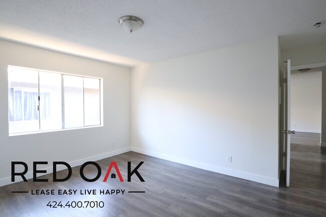Photo - 6029 Carlton Way Unidad 17