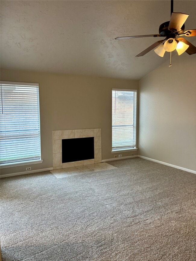 Photo - 7806 Gatehouse Dr