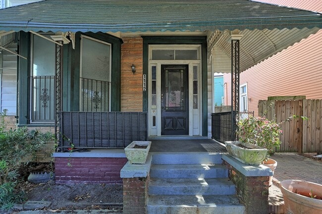 Photo - 1112 Barnard St