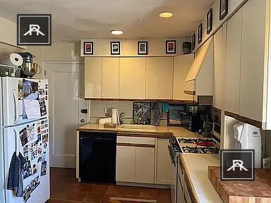 2 bedroom in Brookline MA 02446 - 2 bedroom in Brookline MA 02446 Condo Unit 2
