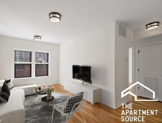 Building Photo - 2205 W Eastwood Ave Unit 2 Rental